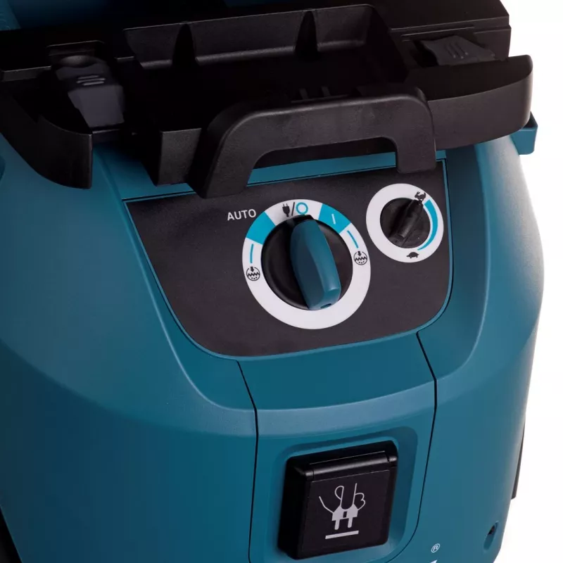 Aspirador de pó Makita VC4210L