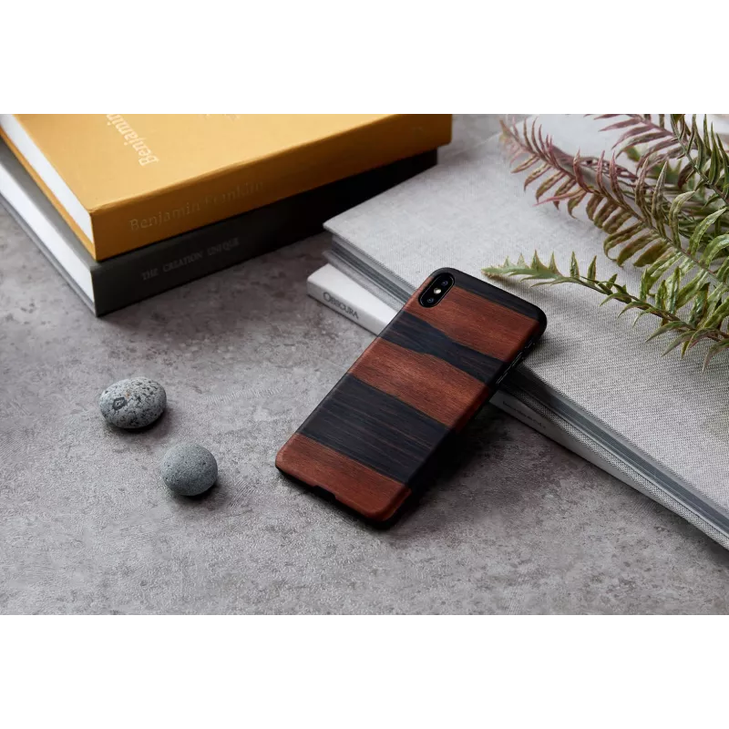 Capa para smartphone man and wood para iPhone XS Max – preto ébano, cobertura traseira rígida protetora
