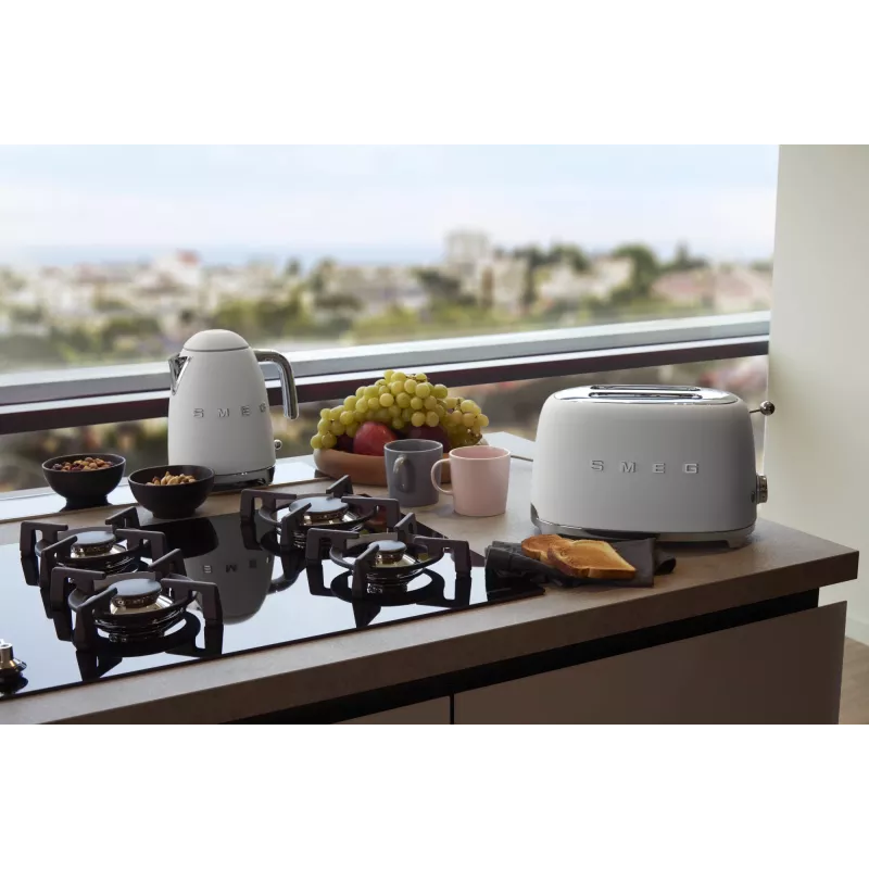 Chaleira elétrica Smeg 50style Branco mate Klf03whmeu