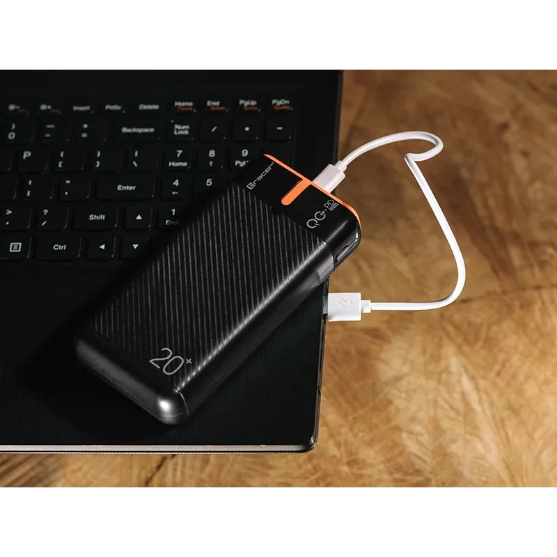 Carregador portátil TRACER EnerGen 20000 mAh, Power Delivery 20W, entrada USB-C, 2 saídas USB-A, suporte para 3 dispositivos, laranja