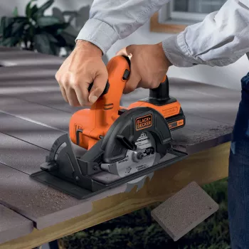 Serra circular manual a bateria Black & Decker BDCCS18N-XJ 18V