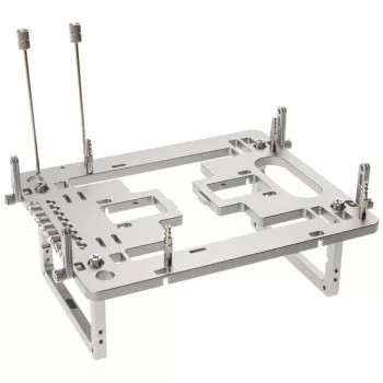 Caixa de bancada Mini Streacom BC1 Mini V2 prateado — estrutura compacta de open-frame