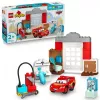 Brinquedo de construção LEGO DUPLO 10456 Visita do McQueen Disney à Oficina do Doc — 35 peças, para crianças a partir dos 2 anos, blocos grandes