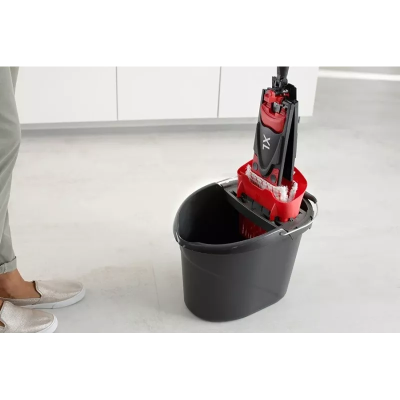 Mopa VILEDA Ultramax XL Box — cabeça rotativa 360° de microfibra lavável, dobrável, para pavimentos duros