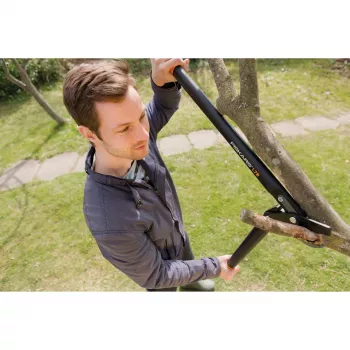 Tesoura de poda Fiskars 1000584 bypass preto laranja