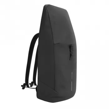 Mochila XDDESIGN URBAN FLAP-TOP P706.2601 — repelente à água, leve, preta