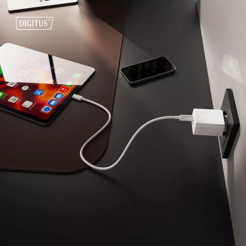 Carregador USB GaN de interior DIGITUS DA-10301 — 30W, 1× USB-C, 1× USB-A, 100–240V, branco