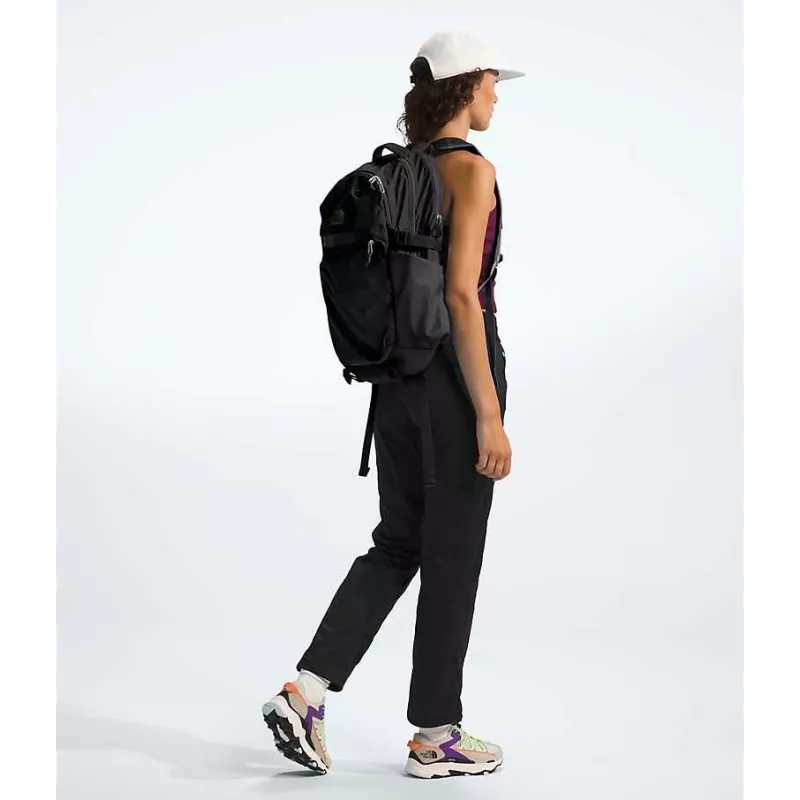 Mochila urbana The North Face Router - TNF Black/TNF Black