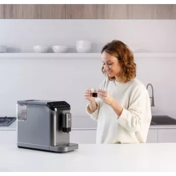 Máquina de café expresso Taurus Accento Latte automática, moinho integrado, depósito de água de 1,5 L, entrada de grãos de café