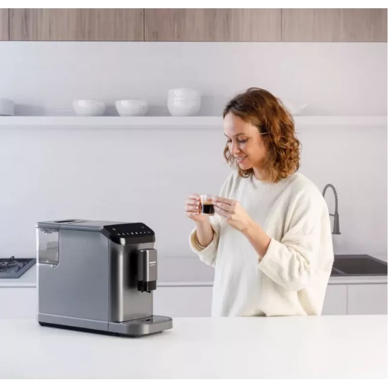 Máquina de café expresso Taurus Accento Latte automática, moinho integrado, depósito de água de 1,5 L, entrada de grãos de café