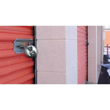 Cadeado de disco MASTER LOCK 70 mm Excell aço inoxidável, arco protegido, chave diferente