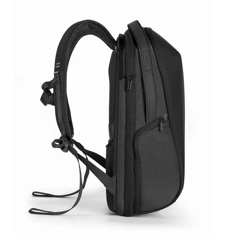 Mochila XDDESIGN Bizz preta — repelente à água, leve, modelo P705.931