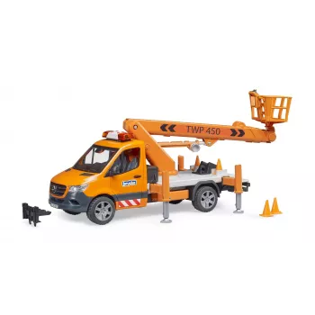 Veículo BRUDER MB Sprinter plataforma elevatória idade recomendada 3+