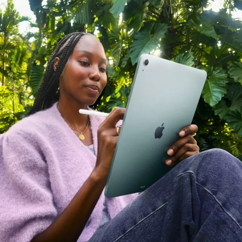 Apple iPad 13 polegadas Air Wi-Fi 256GB – cinzento sideral