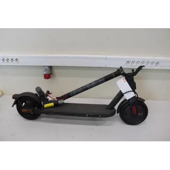 SALE OUT. Xiaomi Electric Scooter 4 Lite EU | SALE OUT. SALE OUT. Xiaomi Electric Scooter 4 Lite EU | 300 W | 25 km/h | 8,5 polegadas | 3 meses | preto | USADO, EMBALAGEM DANIFICADA, FALTA: CARREGADOR E CHAVE ALLEN