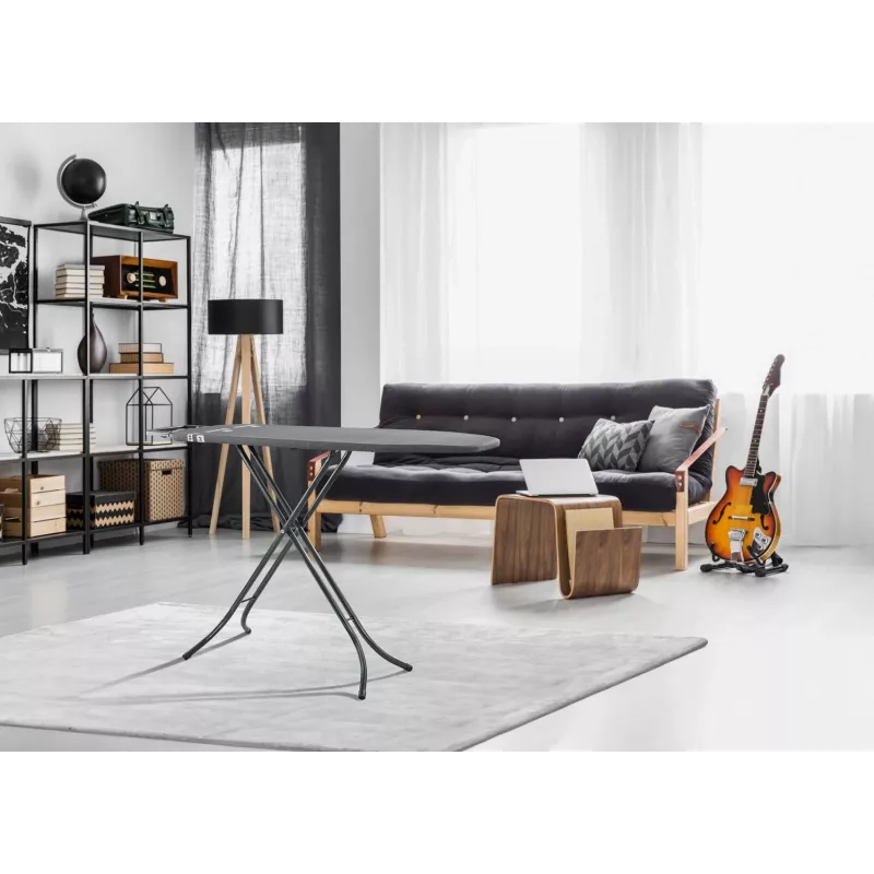 Leifheit Classic M Black 72486 tábua de engomar de tamanho normal, 120 x 38 cm, altura 69–88 cm, preta