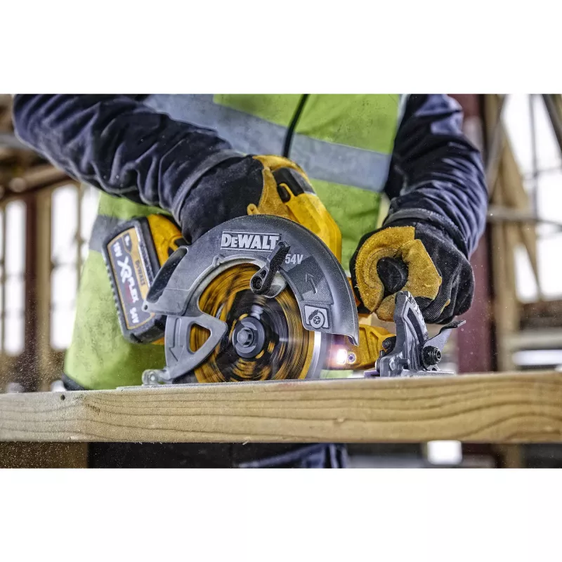 Serra circular portátil DeWalt DCS578NT — serra manual sem fios, 1 unid.