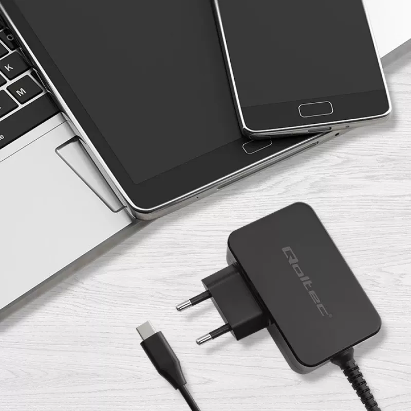 Carregador Qoltec 52386 GaN POWER PRO | 1xUSB-C | 65W | 5-20V | 3-3,25A | preto
