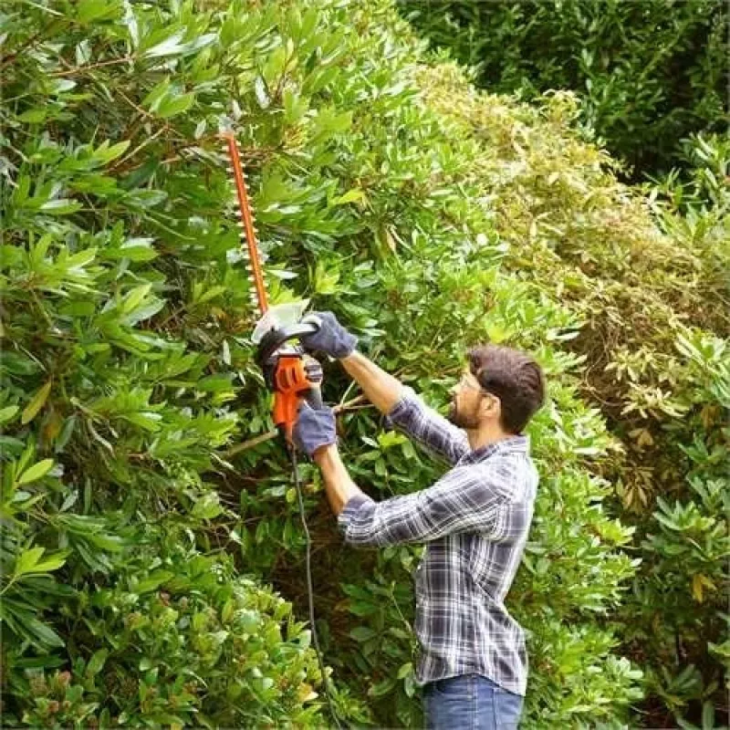 Tesoura de sebes Black & Decker BEHTS401