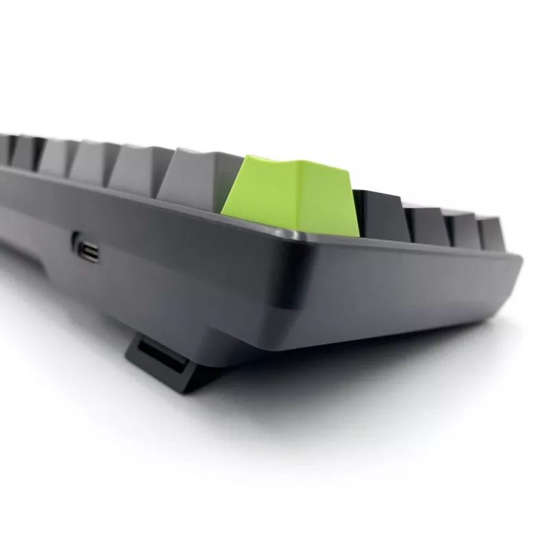 Teclado mecânico MEDIA-TECH MT1260 Red Core MX60, fator de forma 60%, interruptores CHERRY MX Red, iluminação RGB, USB, verde