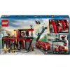 Brinquedo de construção LEGO City Quartel dos Bombeiros com veículo de escada giratória 60414 — 843 peças, 5 minifiguras, 220×320×140 mm