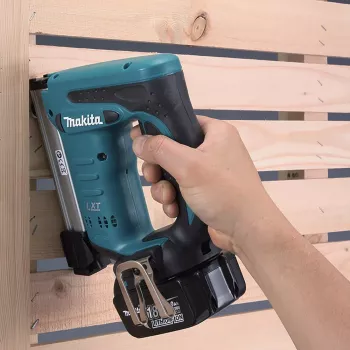 Agrafador Makita DST221Z agrafador a bateria