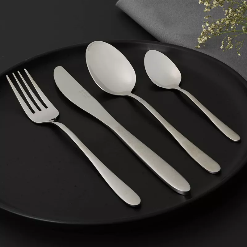 Conjunto de talheres Russell Hobbs RH01519EU7 16 peças design geométrico, aço inoxidável