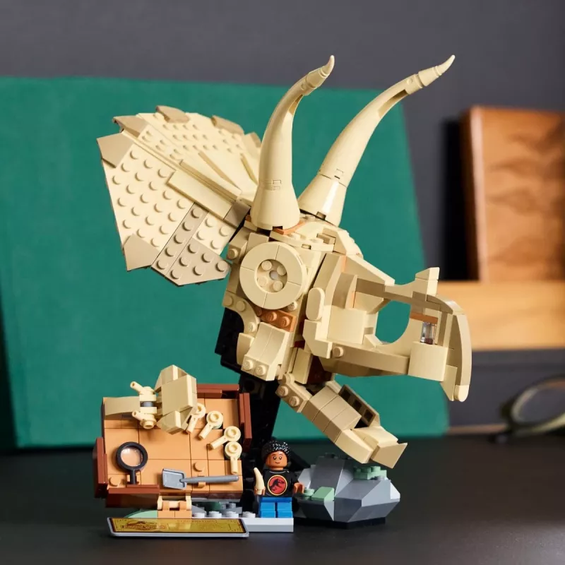 LEGO JURASSIC WORLD 76969 Fósseis de dinossauro: crânio de Triceratops