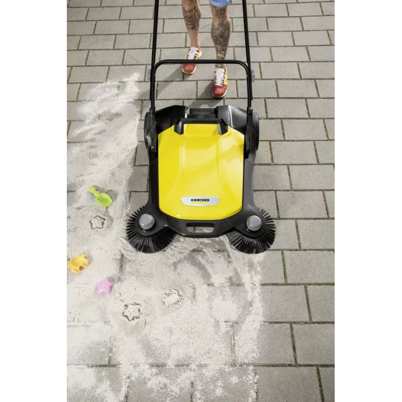 Vassoura mecânica Kärcher S 6 Twin preta, amarela