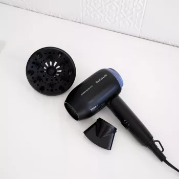 Secador de cabelo Taurus Studio Glow 1500 — 1400 W, 3 níveis de calor, 2 velocidades, dobrável, pendurável, preto