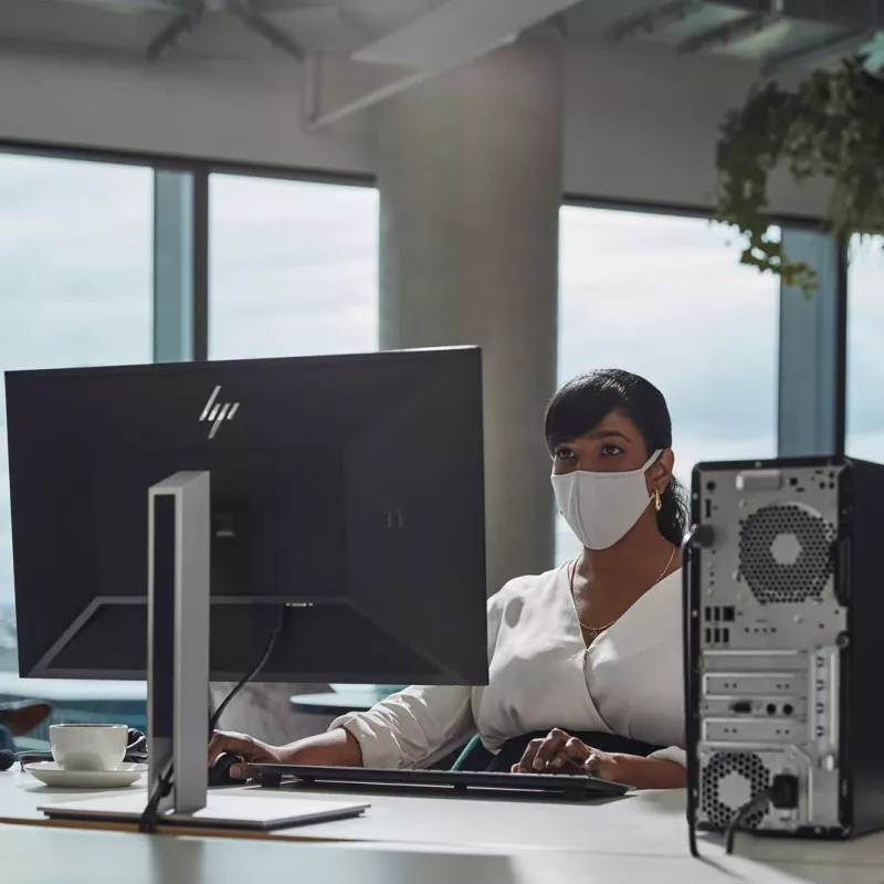 PC de secretária HP Pro Tower 400 G9 — Intel Core i5-14500, 8GB DDR5 4800, 512GB NVMe SSD, Intel UHD 770, Windows 11 Pro, Torre, preto