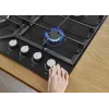 Fogão a gás Gorenje GT641KB, encastrar 60 cm, 4 zonas a gás, vidro temperado, grelhas de ferro fundido, botões rotativos