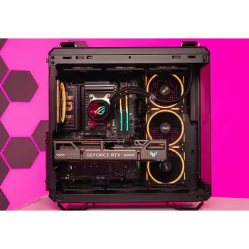 DistriNode PC gaming à medida — Ryzen 7 9800X3D + RTX 5070 Ti, 32GB DDR5