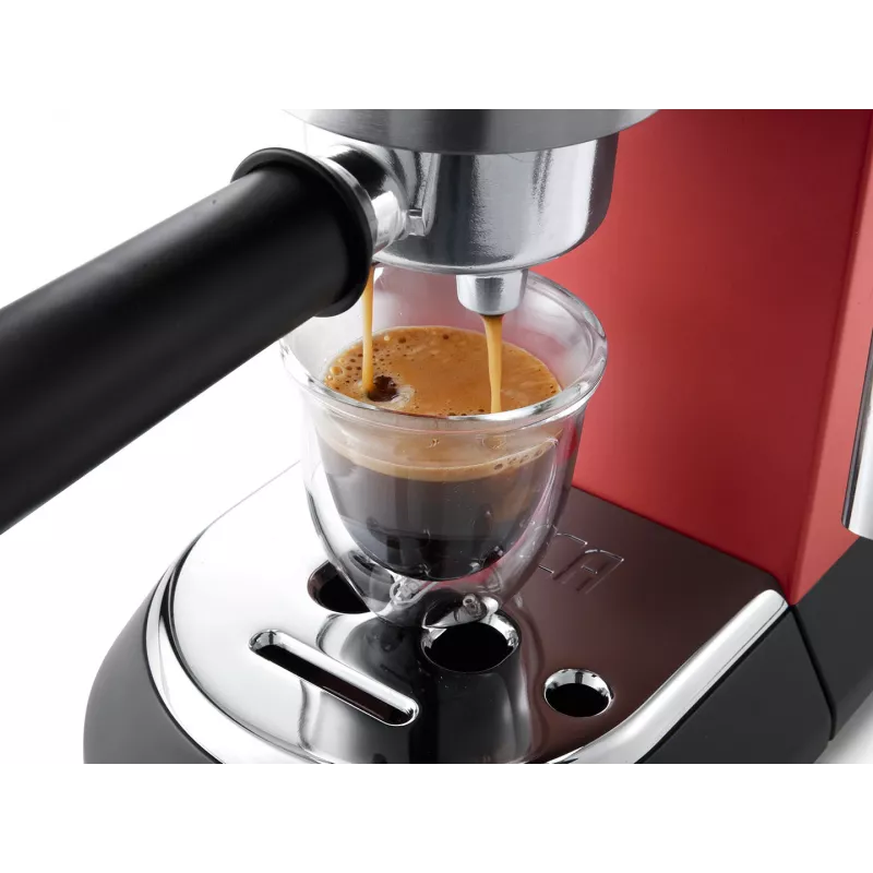 Máquina de café expresso DeLonghi EC685.R 1,1 L, 15 bar, semiautomática, lança de vapor, capacidade para 2 chávenas