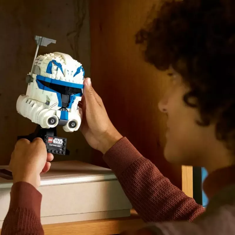 Capacete de exposição de construção LEGO Star Wars Captain Rex 75349 — 854 peças, peça de colecionador para adultos (18+)