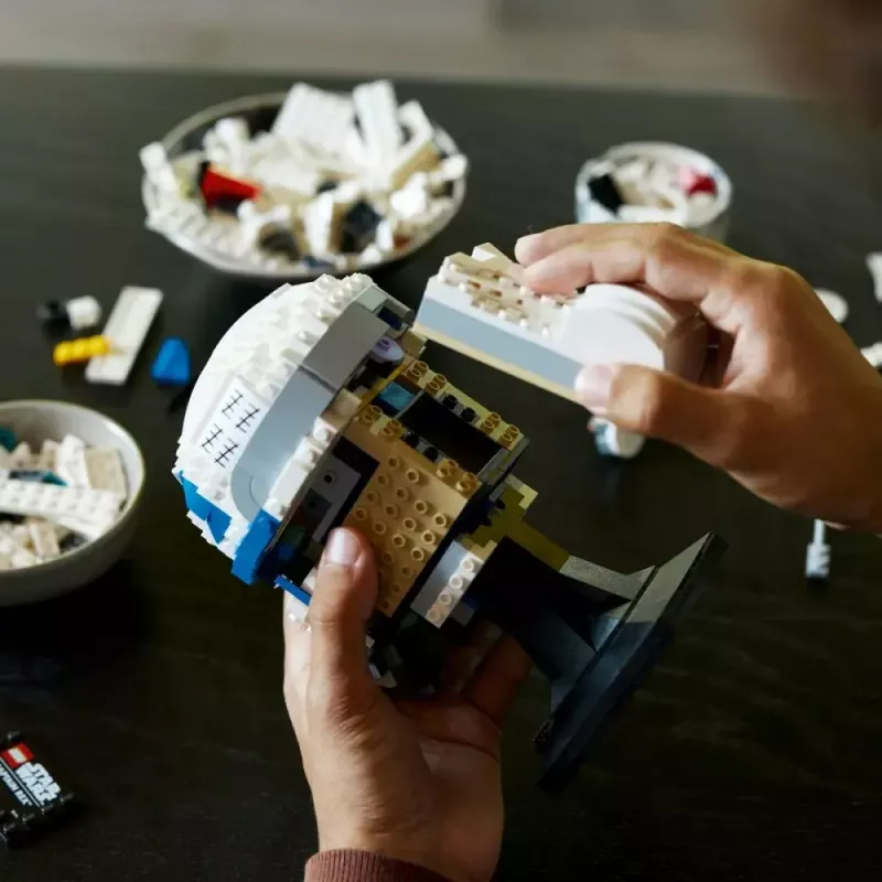 Capacete de exposição de construção LEGO Star Wars Captain Rex 75349 — 854 peças, peça de colecionador para adultos (18+)