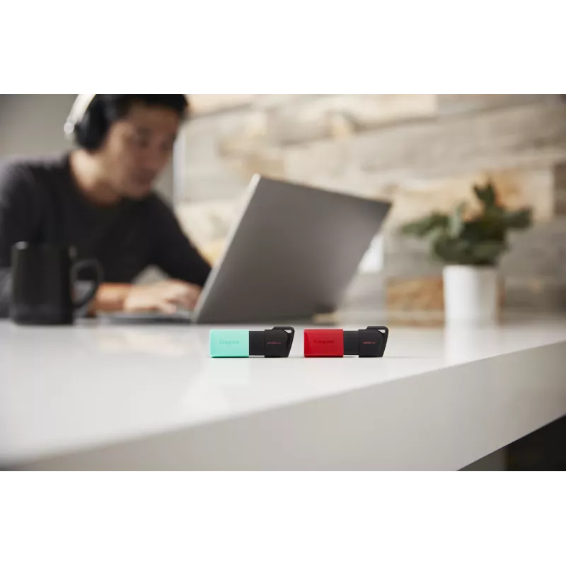 Kingston Technology DataTraveler 128GB USB3.2 Gen1 Exodia M (preto + vermelho)