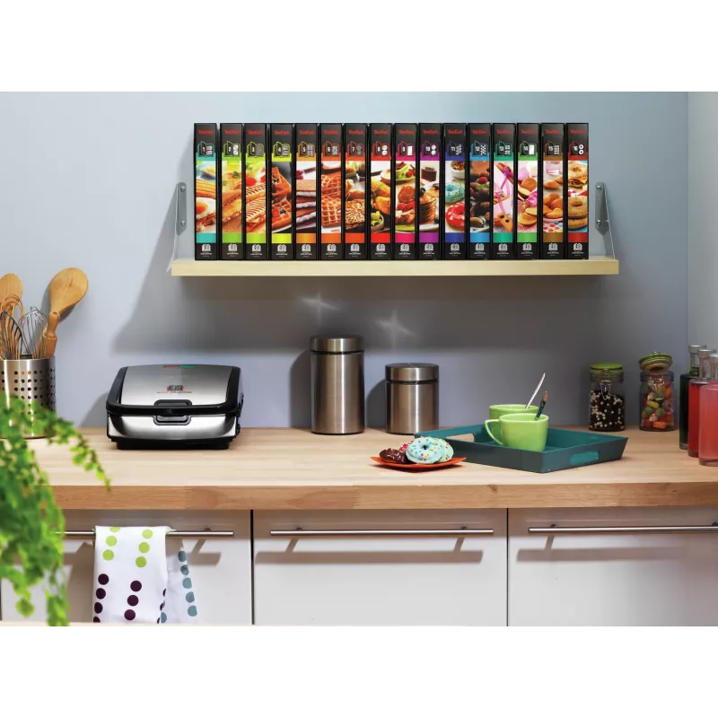 Máquina de sanduíches Tefal Snack Collection SW852D 700 W preto, aço inoxidável