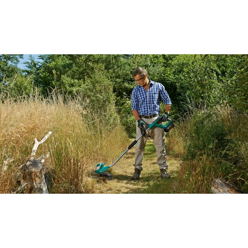Bosch AdvancedGrassCut 36 aparador de relva a bateria, 36 V, 30 cm, fio de nylon, haste telescópica, punho auxiliar ajustável, 2,9 kg, sem bateria e carregador, verde/preto