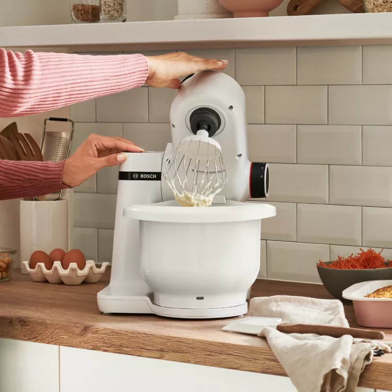 Robot de cozinha Bosch Serie 2 MUMS2AW00 — 700 W, taça de 3,8 L, 4 velocidades, branco