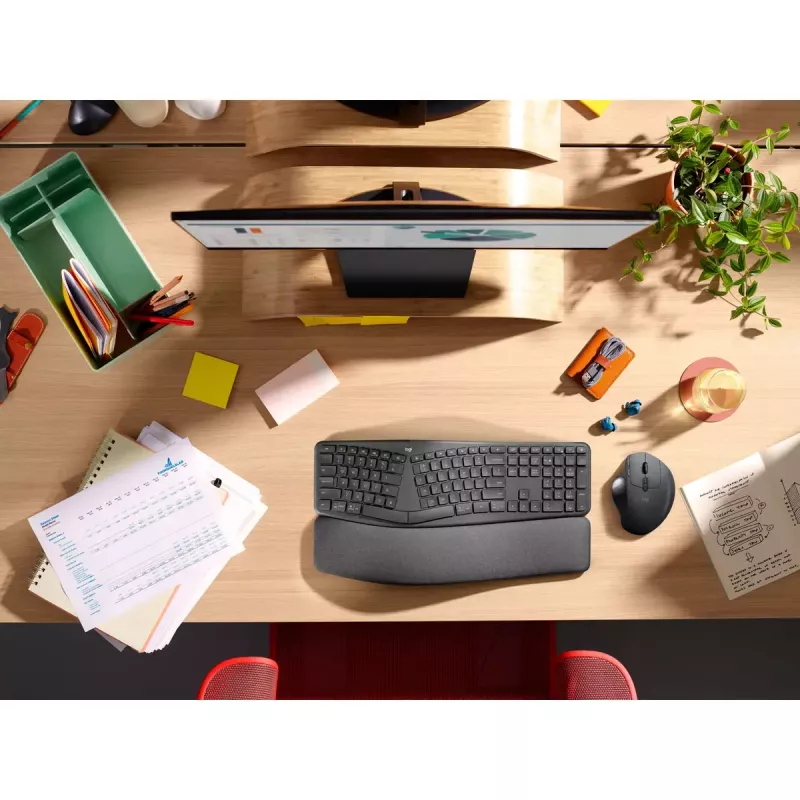LOGITECH Ergo K860 - Teclado dividido sem fios Business Graphite Qwerty Pan Nordic