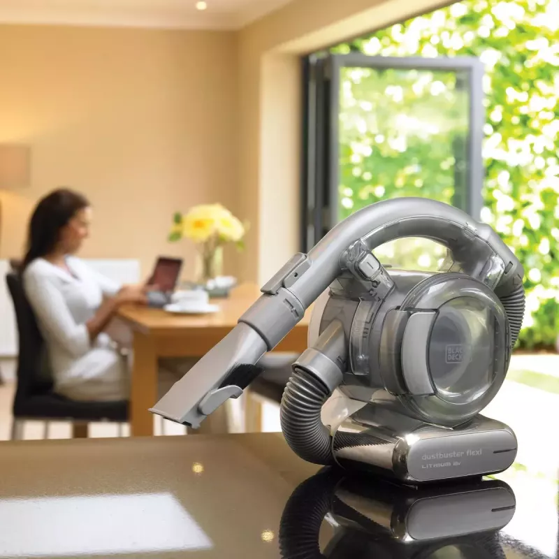 Black & Decker PD1820L-QW Flexi aspirador de mão, cromado