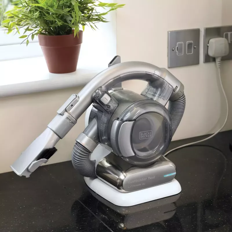 Black & Decker PD1820L-QW Flexi aspirador de mão, cromado