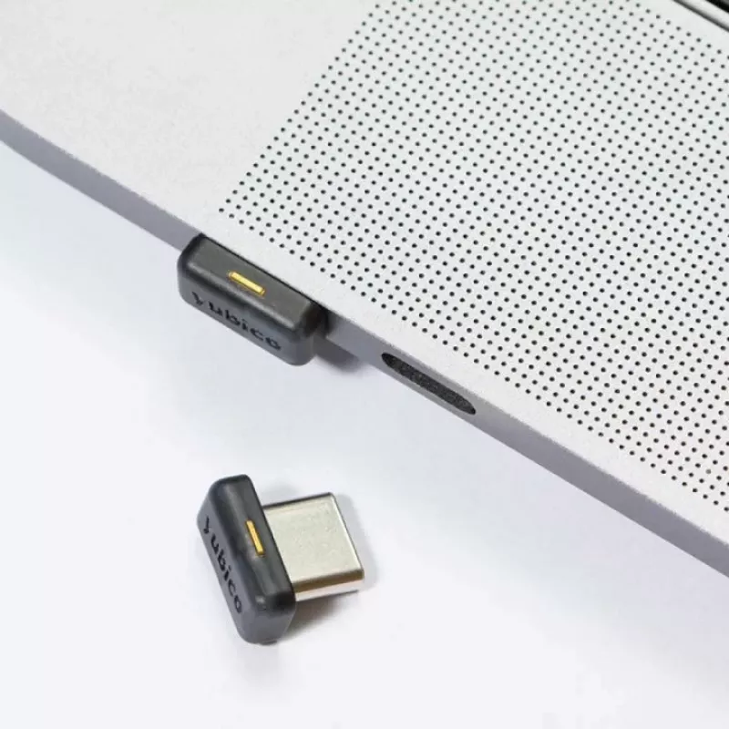 Chave de segurança Yubico YubiKey 5C Nano