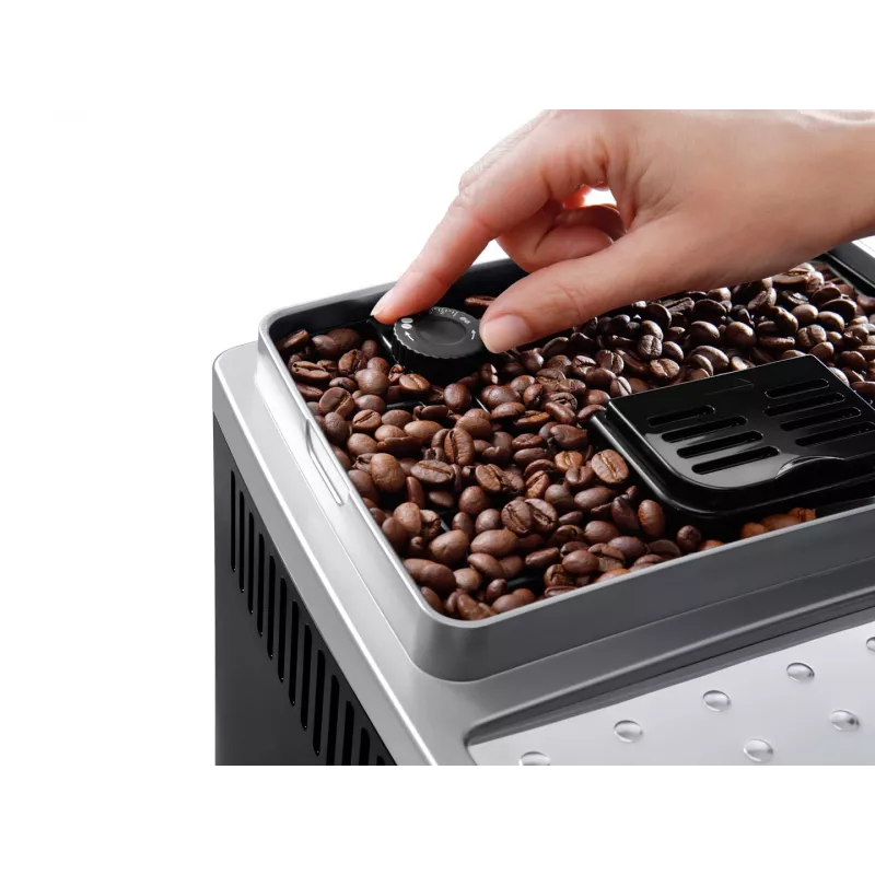 Máquina de café expresso De’Longhi Magnifica S Smart ECAM 250.23.SB — depósito de água 1,8 l, recipiente de café em grão 250 g, 15 bar, moinho integrado