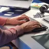 LOGITECH Mx Mechanical Mini Teclado minimalista sem fios iluminado - grafite tátil silencioso Qwerty US/Int'l