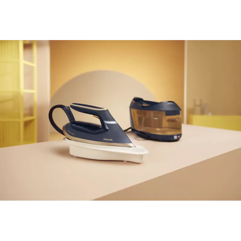 Philips PerfectCare 6000 Series PSG6066/20 ferro com gerador de vapor, 2400 W, 8 bar, jato de vapor de 600 g/min, depósito de 1,8 L, base SteamGlide Advanced, preto/castanho