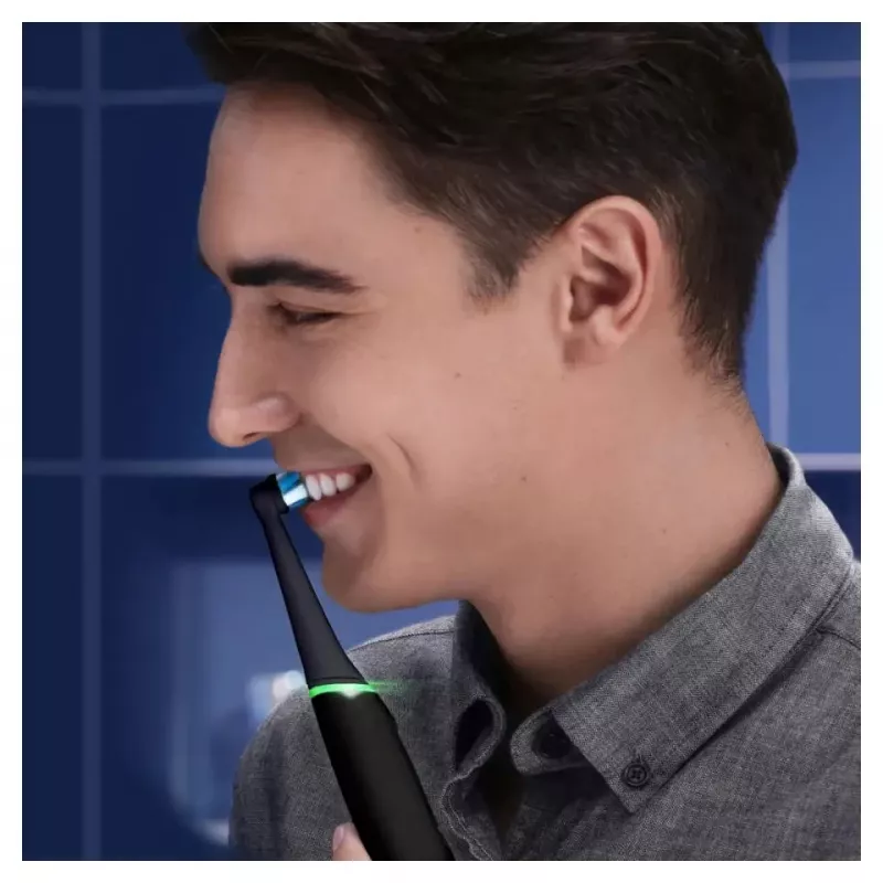 Oral-B iO Series 6 escova de dentes rotativa para adulto preto