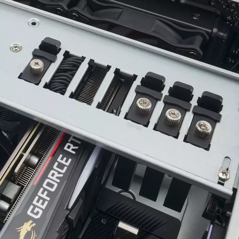 SilverStone SST-RM44 caixa de servidor rack 4U, SSI-EEB/SSI-CEB/ATX, preta