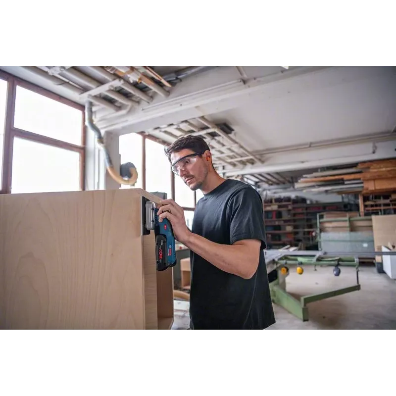 Lixadeira Bosch GSS 18V-13 Professional